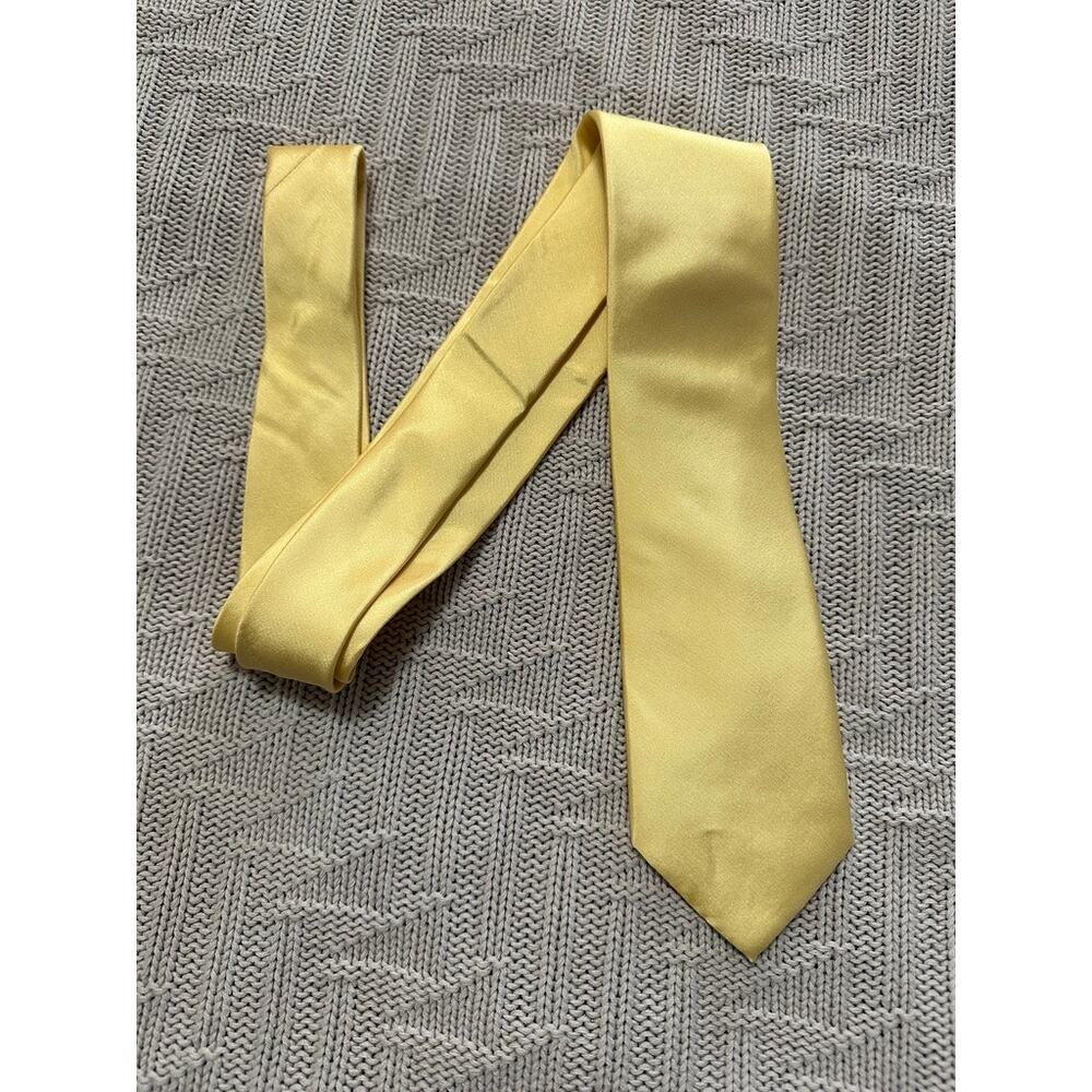 Michael Michael Kors canary yellow silk tie